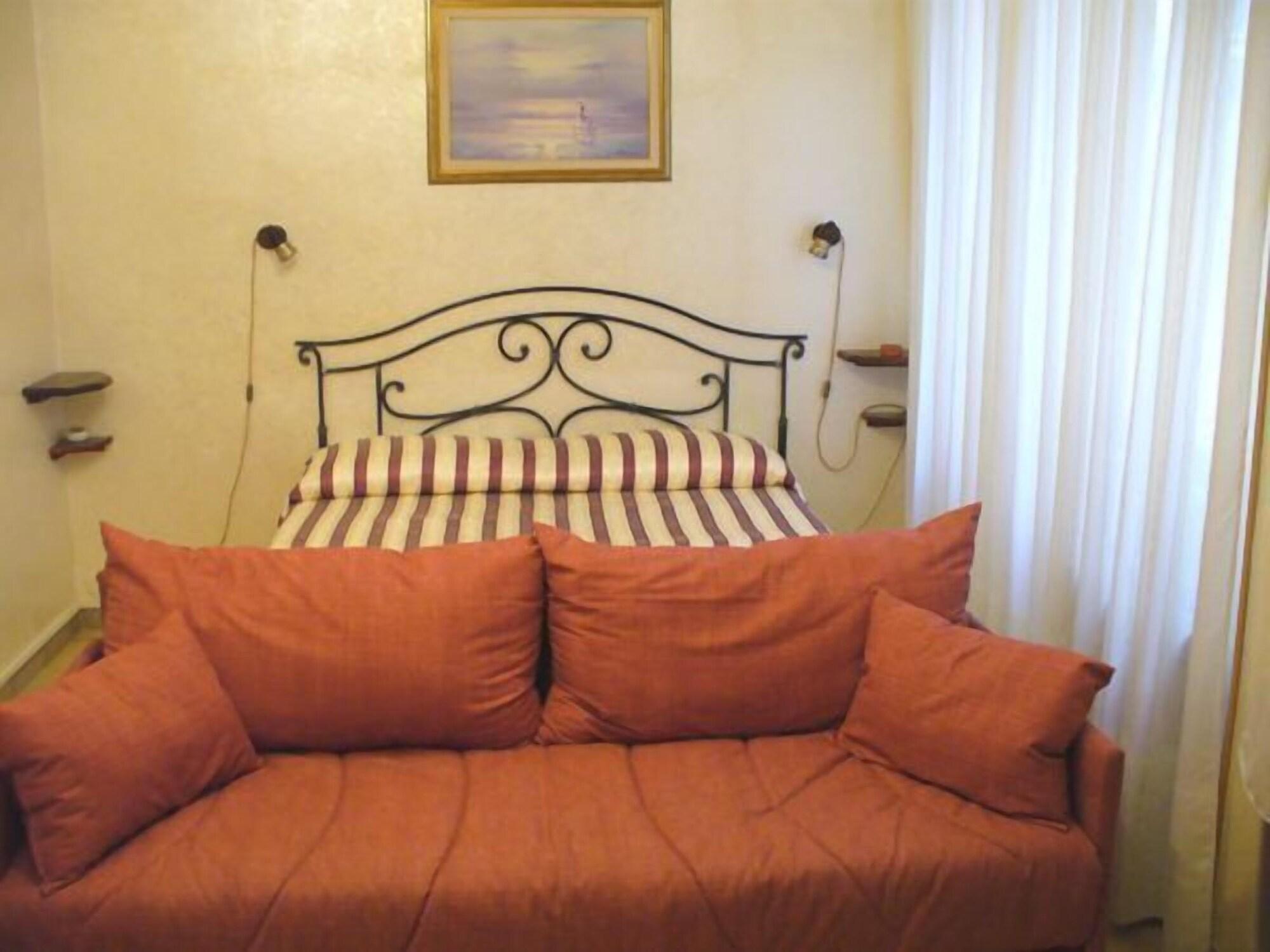 Gelone Bed & Breakfast Syracuse