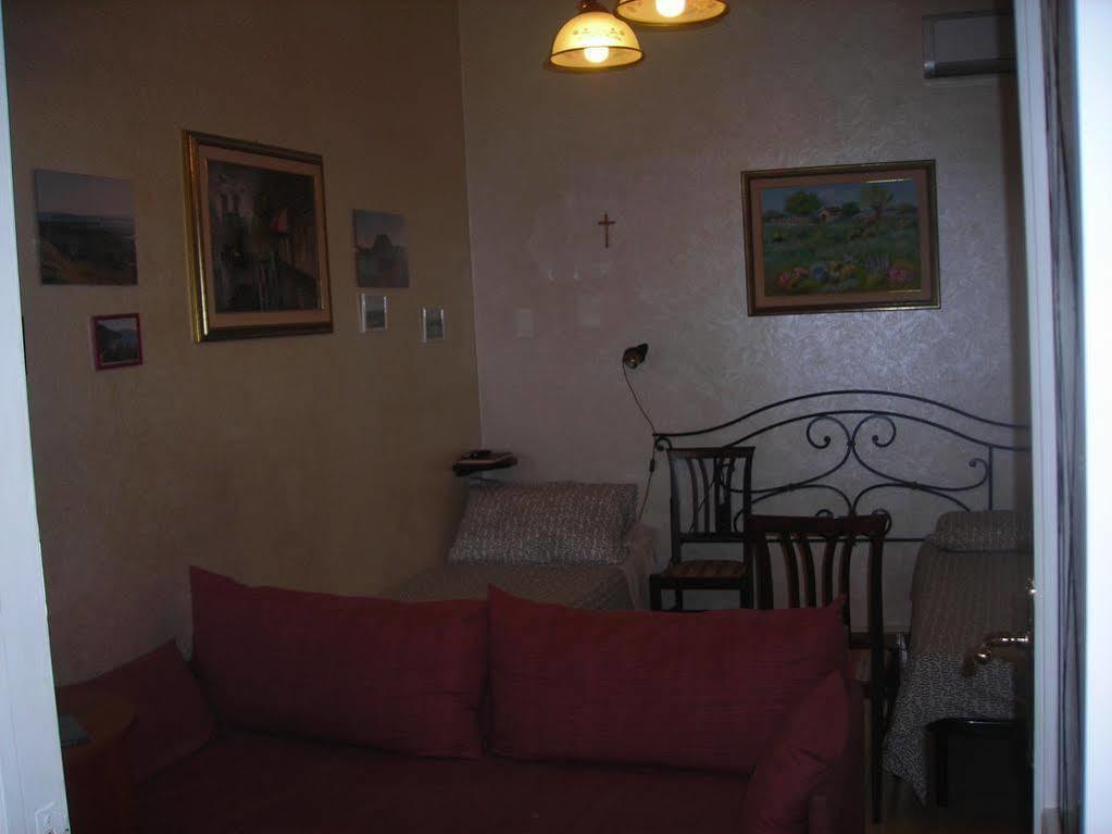 Gelone 3*